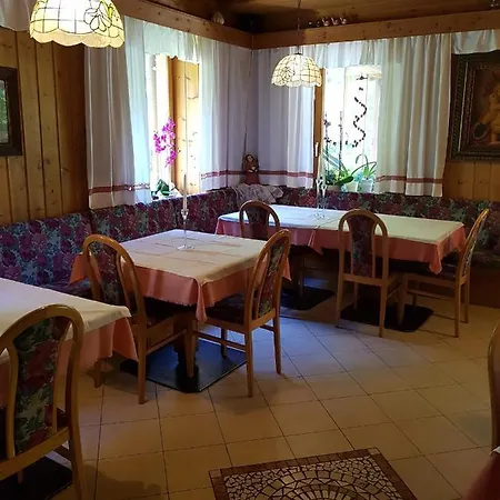 Gasthof Neuratheis-2