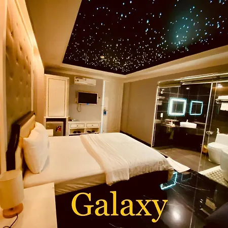 La Galerie Hotel-2