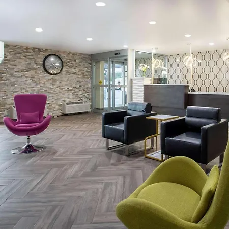 Wingate By Wyndham Bloomington-2