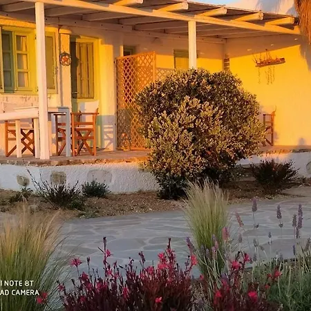 Sunset Studios & Rooms-3