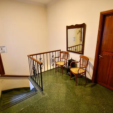 Hostal El Cerrito-2