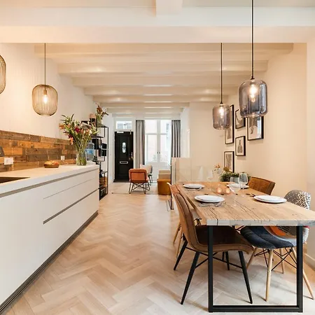 Leidse Square 5 Star Luxury Apartment-3