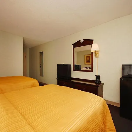 Quality Inn Shenandoah Valley-3