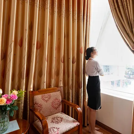 Flora Hotel Hue-3