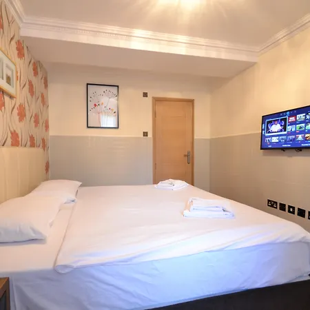 Hyde Park Suites-2