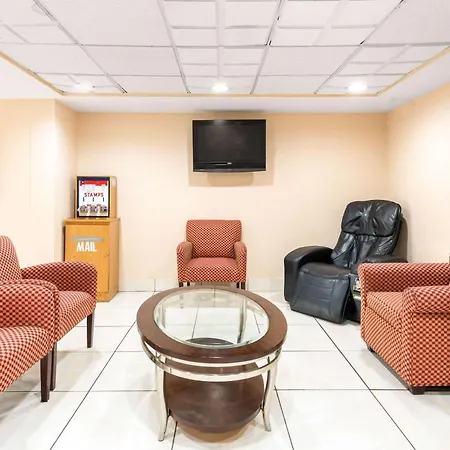Quality Inn & Suites Orlando Airport-2
