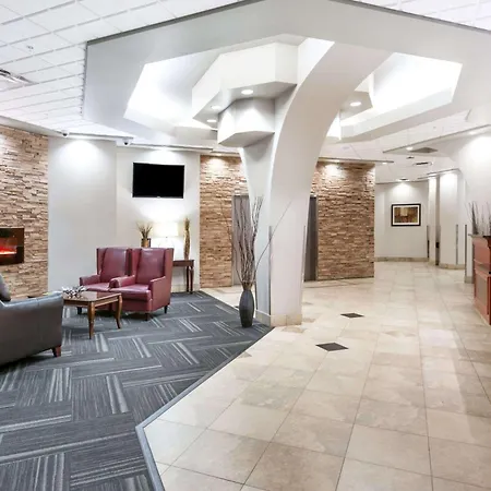 Ramada By Wyndham Edmonton South-3