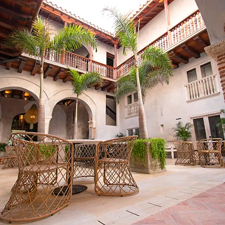 Ananda Hotel Boutique-2
