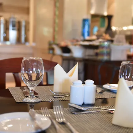 Marina Plaza Hotel, Tala Bay-2
