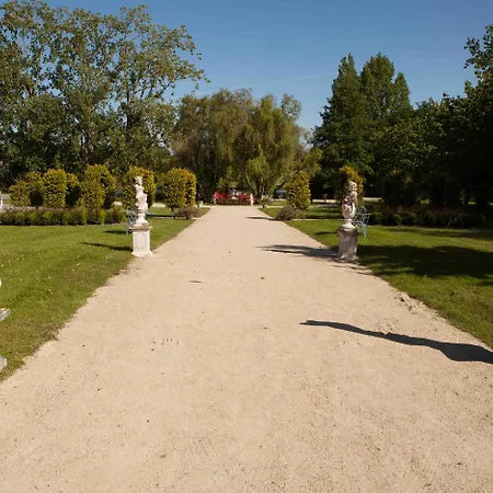 Chateau Hotel Du Colombier-2