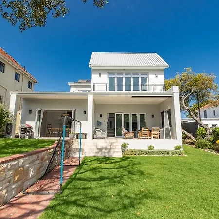 Spacious Guest Apartment In Rondebosch-3