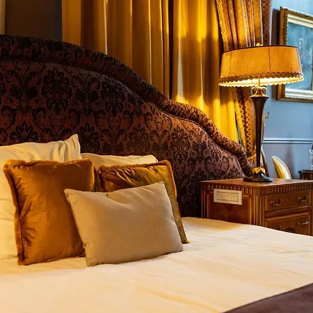 Canal Suites-2