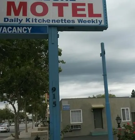 Deluxe Inn-2