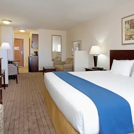 Holiday Inn Express & Suites Buffalo By Ihg-3