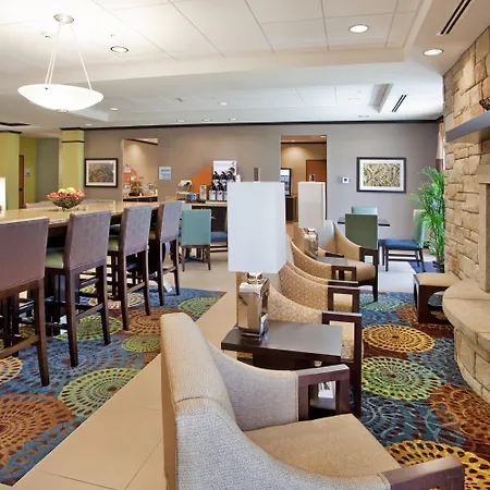 Holiday Inn Express St Joseph-3