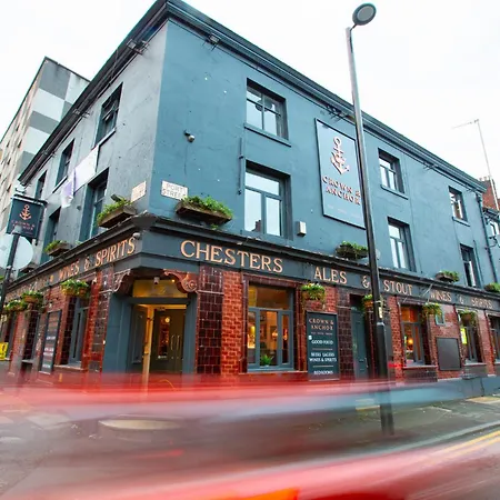 The Crown & Anchor-3