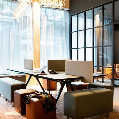 Moxy Essen City-2