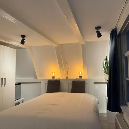 Nine Streets Inn-2