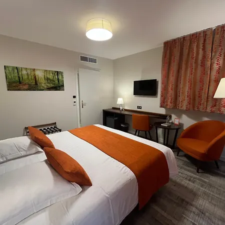 Logis Hotel Le Menestrel - Chambres Climatisees-2