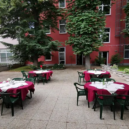 Garten- Und Kunsthotel Gabriel City-2