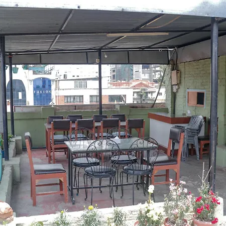 Hotel Backpackers Inn-3