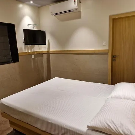 Avenue 10 Boutique Hotel-3
