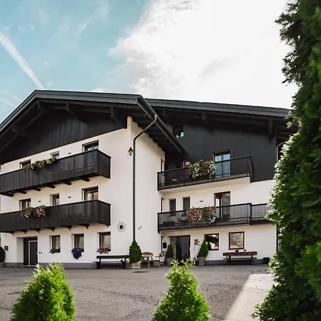 Residence Karpoforus-2
