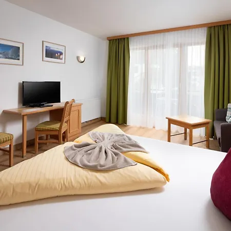 Hotel Königsleiten Vital Alpin-3