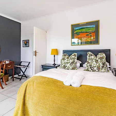 5 Rembrandt Guesthouse-2