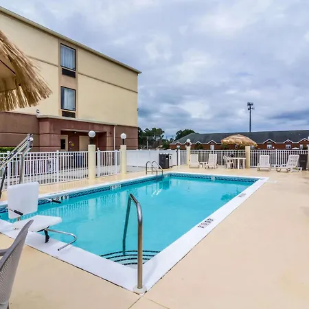 Comfort Inn & Suites Panama City North-3