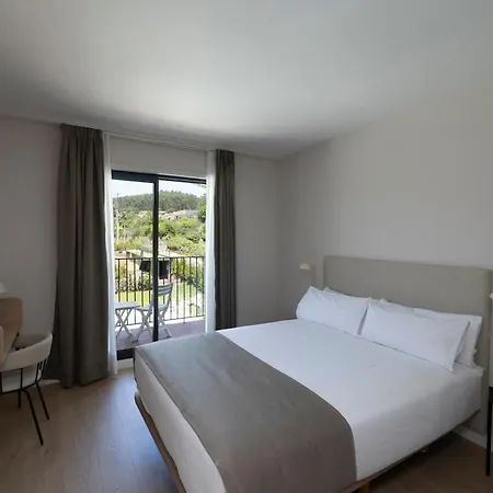 Hotel H4 Cangas 3 Superior-3