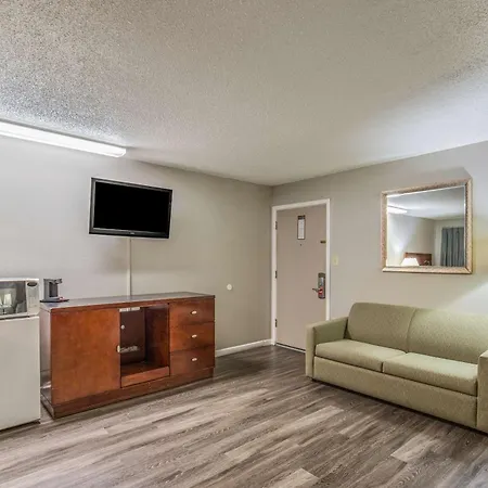 Econo Lodge Inn & Suites Yreka-3