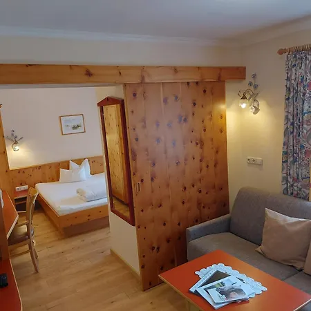 Hotel Enzian-3