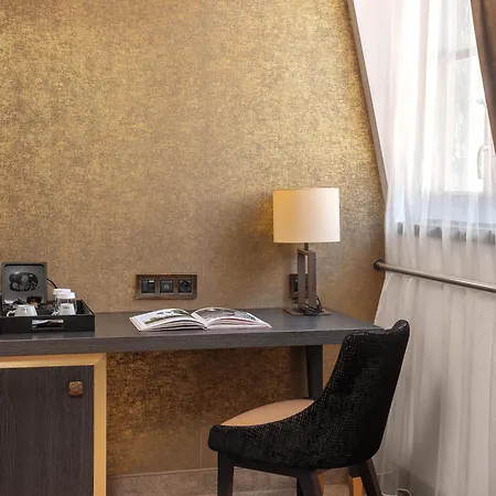 Niepce Paris, Curio Collection By Hilton-3