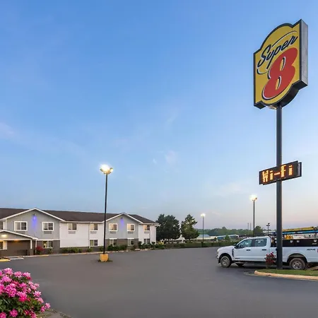 Super 8 By Wyndham South Boston Va-2