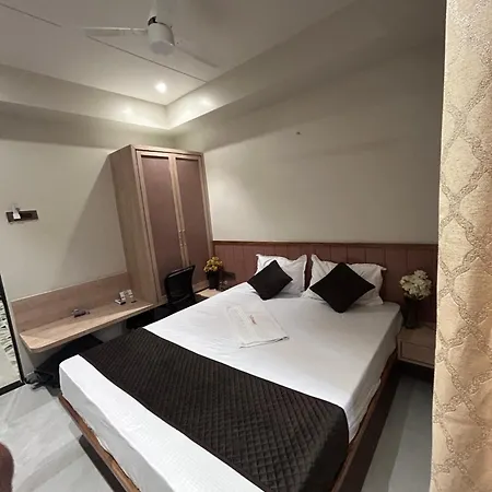 Hotel Dhanashri-3