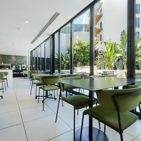 Azuline Hotel M-2