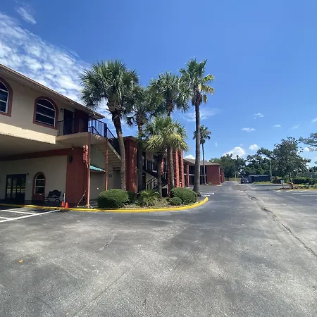 Quality Inn & Suites Orlando Airport-3