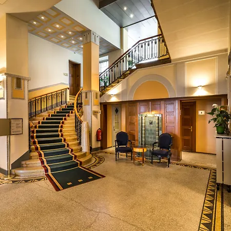 Art Deco Hotel Montana-3