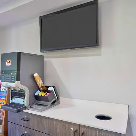 Motel 6 Virginia Beach-2
