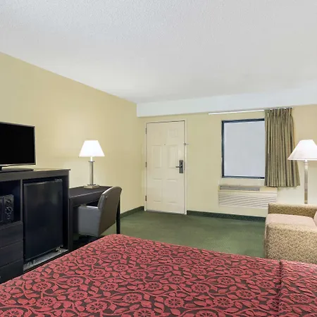 Days Inn & Suites By Wyndham Columbia Airport-3