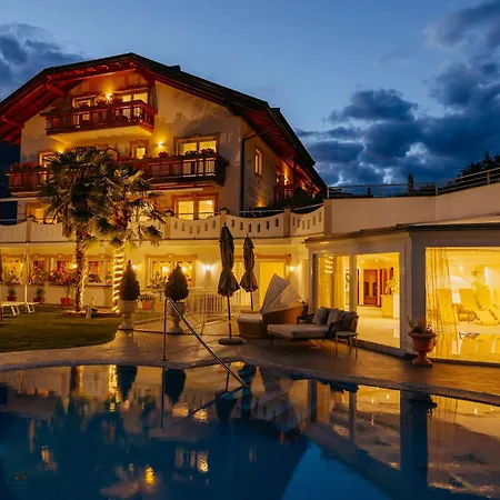 Adults Only Hotel Grafenstein-3