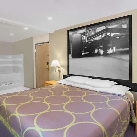 Super 8 By Wyndham Knoxville-2