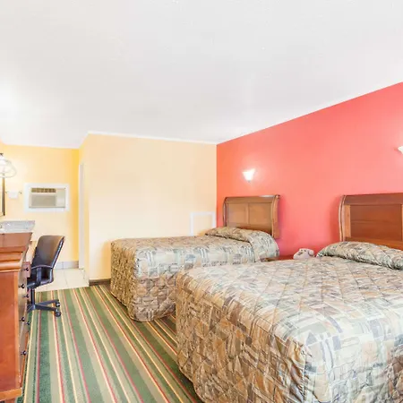 Knights Inn Paris-2