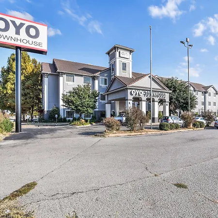 Oyo Townhouse Oklahoma City Airport-2