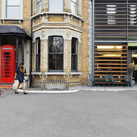 The Lodge Hotel - Putney-3