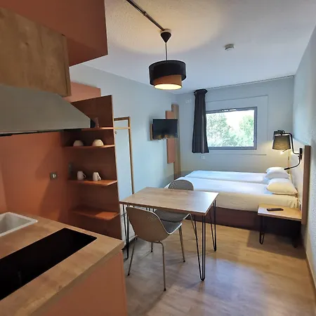 Apparthotel Torcy-3