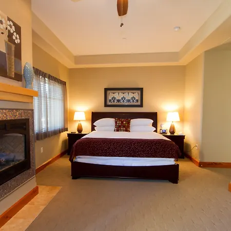 Columbia Cliff Villas-3