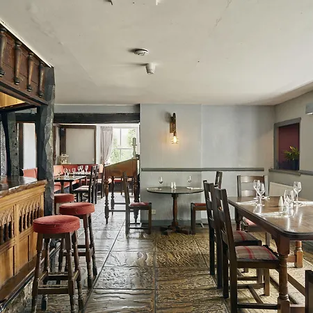 Tennant Arms Hotel-2