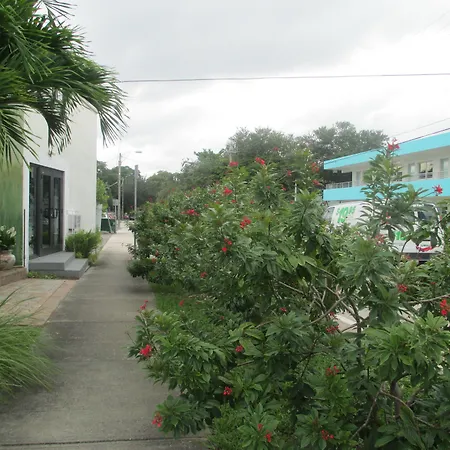 Shalimar Motel-2